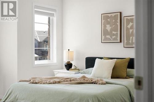 157 Cactus Crescent, Stoney Creek, ON - Indoor Photo Showing Bedroom