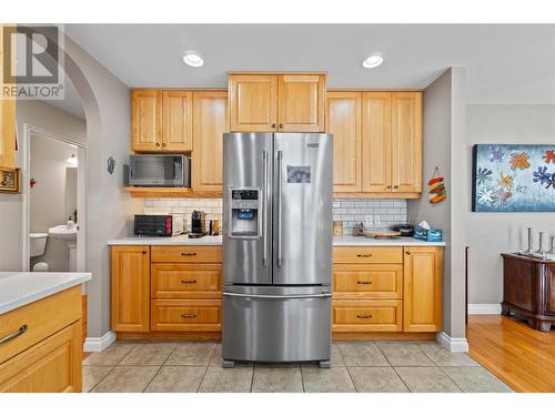 1231 10 Street Sw Unit# 38 Lot# 38, Salmon Arm, BC - Indoor Photo Showing Kitchen