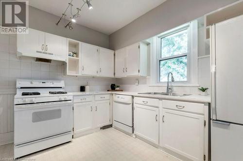 150 Avondale Street, Hamilton, ON - Indoor Photo Showing Kitchen With Double Sink