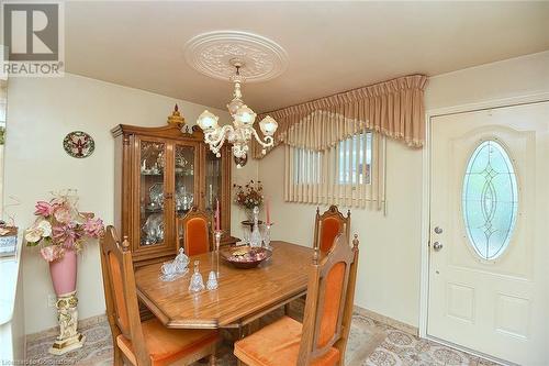 403 Ferguson Avenue N, Hamilton, ON - Indoor Photo Showing Dining Room