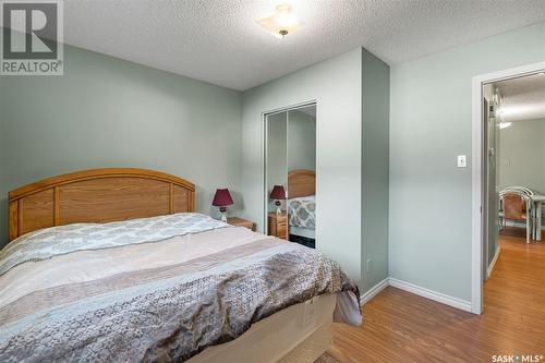 403 Hull Crescent, Saskatoon, SK - Indoor Photo Showing Bedroom