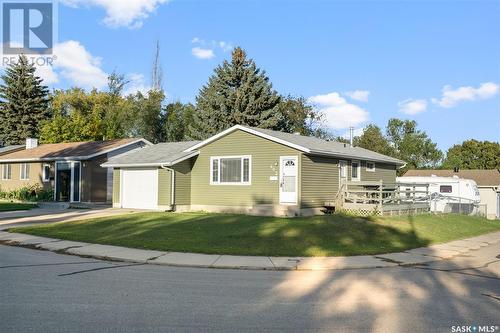 403 Hull Crescent, Saskatoon, SK - Outdoor