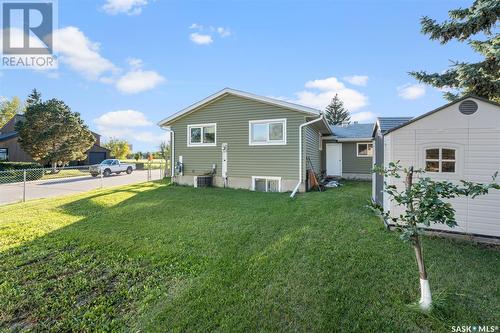 403 Hull Crescent, Saskatoon, SK - Outdoor