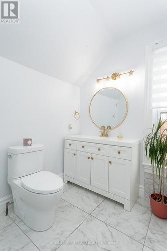 91 Scott Street, St. Thomas, ON - Indoor Photo Showing Bathroom