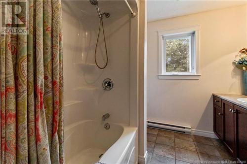 21-23 Fairisle Drive, Moncton, NB - Indoor Photo Showing Bathroom