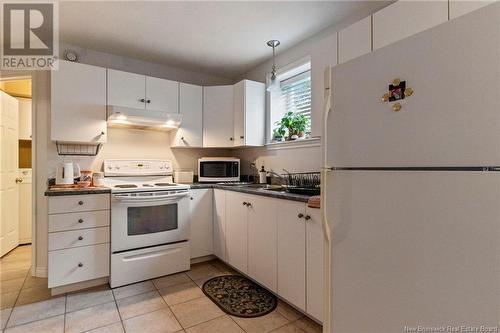 21-23 Fairisle Drive, Moncton, NB - Indoor Photo Showing Kitchen