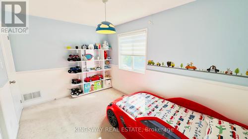 164 Gail Parks Crescent, Newmarket, ON - Indoor Photo Showing Bedroom