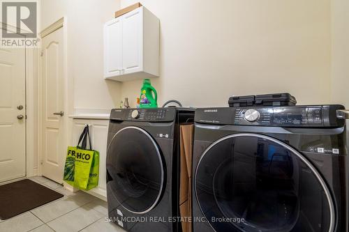 19 Conductor Avenue, Whitchurch-Stouffville, ON - Indoor Photo Showing Laundry Room