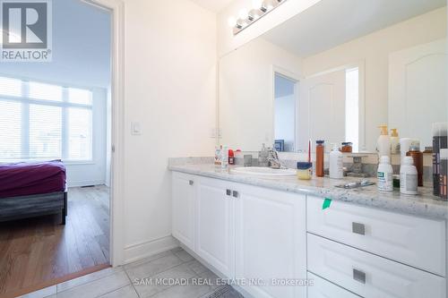 19 Conductor Avenue, Whitchurch-Stouffville, ON - Indoor Photo Showing Bathroom