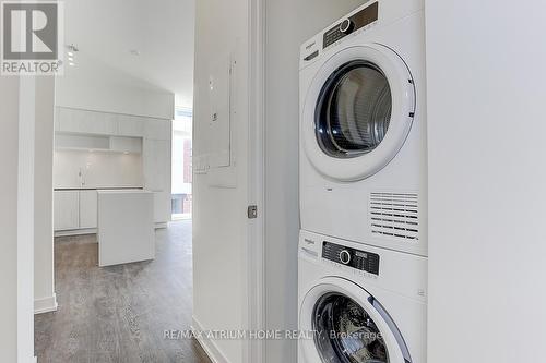 1103 - 12 David Eyer Road, Richmond Hill, ON - Indoor Photo Showing Laundry Room