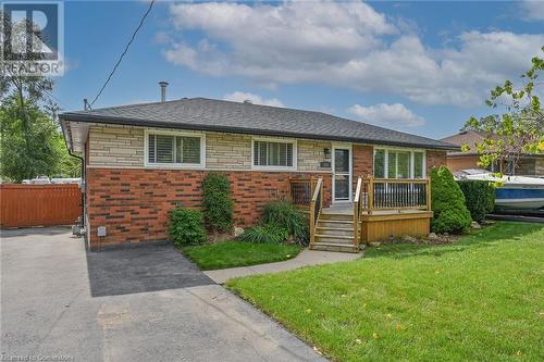 221 Mackenzie Crescent, Caledonia, ON - Outdoor