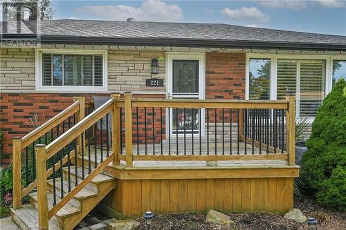 221 Mackenzie Crescent, Caledonia, ON - Outdoor With Deck Patio Veranda