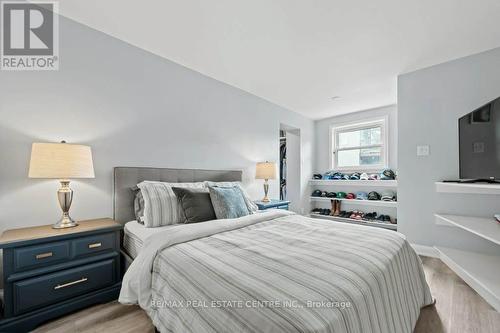 255 Gowrie Street S, Centre Wellington, ON - Indoor Photo Showing Bedroom