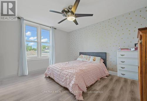 255 Gowrie Street S, Centre Wellington, ON - Indoor Photo Showing Bedroom