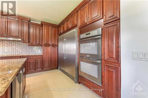 800 Old Highway 17 Road, Prescott And Russell, ON - Indoor Photo Showing Kitchen