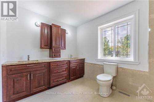 800 Old Highway 17 Road, Prescott And Russell, ON - Indoor Photo Showing Bathroom