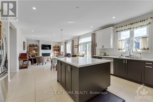 527 Albert Boyd, Ottawa, ON - Indoor Photo Showing Kitchen With Double Sink With Upgraded Kitchen