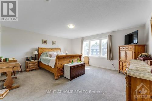 527 Albert Boyd, Ottawa, ON - Indoor Photo Showing Bedroom