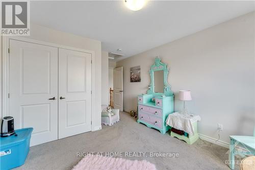 527 Albert Boyd, Ottawa, ON - Indoor Photo Showing Bedroom