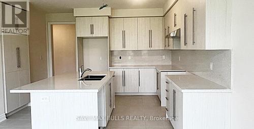 89 Gledhill Crescent, Cambridge, ON - Indoor Photo Showing Kitchen With Double Sink