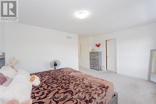 1427 Twilite Boulevard, London, ON - Indoor Photo Showing Bedroom