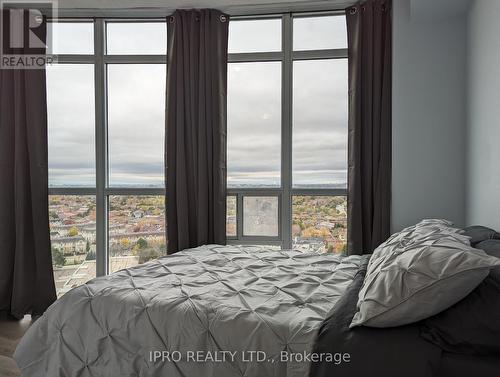 1802 - 80 Absolute Avenue, Mississauga, ON - Indoor Photo Showing Bedroom