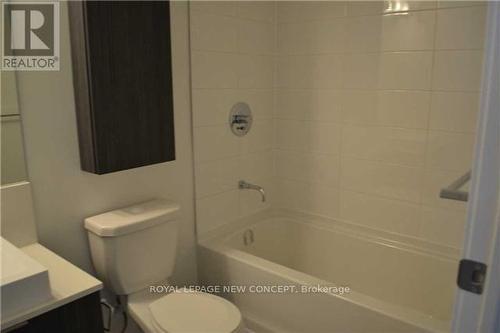 1911 - 68 Shuter Street, Toronto, ON - Indoor Photo Showing Bathroom