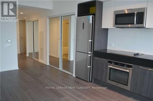 1911 - 68 Shuter Street, Toronto, ON - Indoor Photo Showing Kitchen