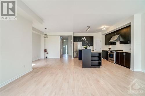 1074 Northgraves Crescent, Ottawa, ON - Indoor Photo Showing Kitchen