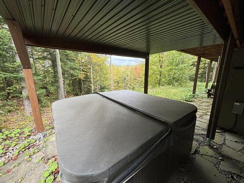 Hot tub - 24 Rue Du Jardin, Morin-Heights, QC - Outdoor