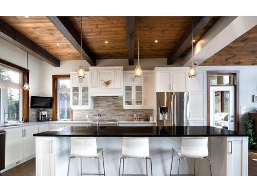 Kitchen - 24 Rue Du Jardin, Morin-Heights, QC - Indoor Photo Showing Kitchen With Upgraded Kitchen