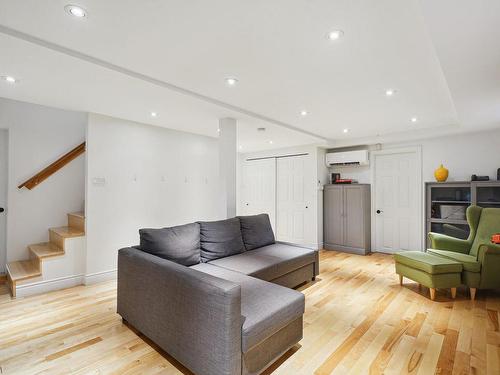 Family room - 10190  - 10192 Av. D'Auteuil, Montréal (Ahuntsic-Cartierville), QC - Indoor Photo Showing Living Room