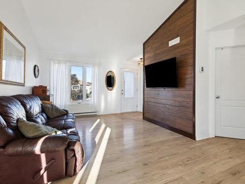 Salon - 128 Imp. Des Pruches, Gatineau (Masson-Angers), QC - Indoor Photo Showing Living Room