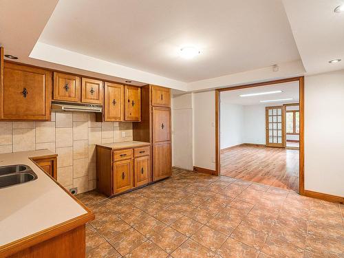 Intergenerational - 3468 Ch. Hopps, Austin, QC - Indoor Photo Showing Kitchen With Double Sink