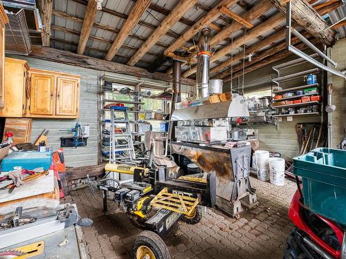 Greenhouse - 3468 Ch. Hopps, Austin, QC - Indoor Photo Showing Garage