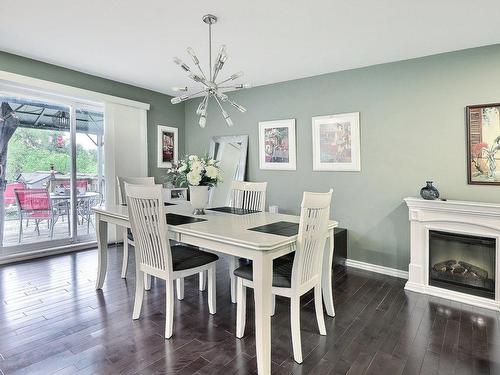 Dining room - 2596 Route 219, Saint-Jean-Sur-Richelieu, QC - Indoor Photo Showing Dining Room With Fireplace