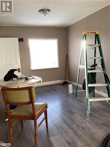 29 Railway Street, Georgian Bay Twp, ON - Indoor Photo Showing Other Room