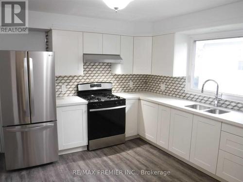 340 Centennial Drive, Caledon, ON - Indoor Photo Showing Kitchen With Double Sink