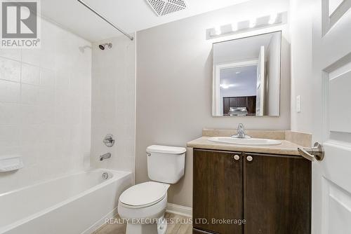 103 - 3070 Rotary Way, Burlington, ON - Indoor Photo Showing Bathroom