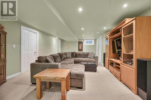 221 Mackenzie Crescent, Haldimand, ON - Indoor Photo Showing Other Room