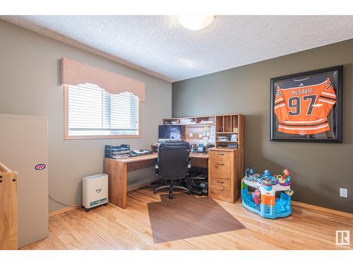 15723 93 St Nw, Edmonton, AB - Indoor Photo Showing Office