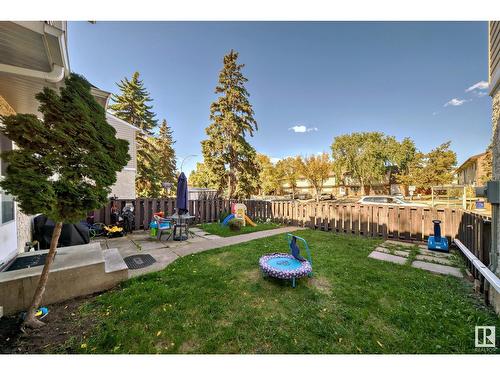 9E Clareview Vg Nw, Edmonton, AB - Outdoor With Backyard