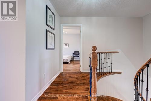 779 Best Circle, Newmarket, ON - Indoor Photo Showing Other Room