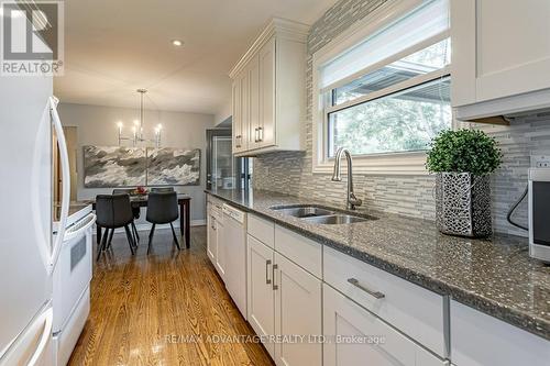 315 Bloxam Avenue, London, ON - Indoor Photo Showing Kitchen With Double Sink