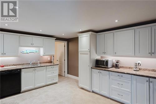 221 Adelaide Street Unit# 304, Southampton, ON - Indoor Photo Showing Kitchen With Double Sink