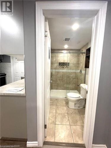 7729 Hackberry Trail Unit# Basement, Niagara Falls, ON - Indoor Photo Showing Bathroom