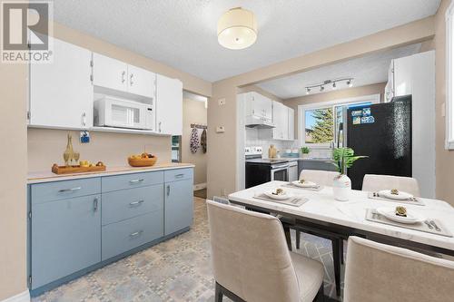 26, 740 Bracewood Drive Sw, Calgary, AB - Indoor Photo Showing Kitchen