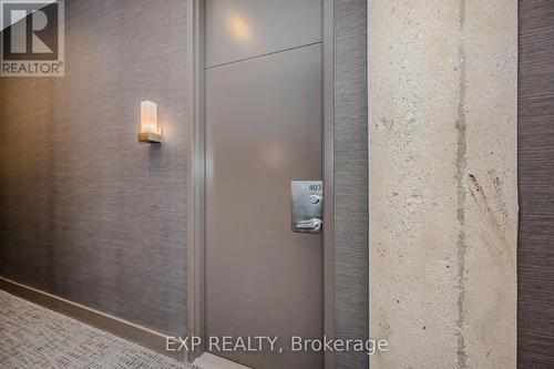 403 - 637 Lake Shore Boulevard W, Toronto, ON - Indoor