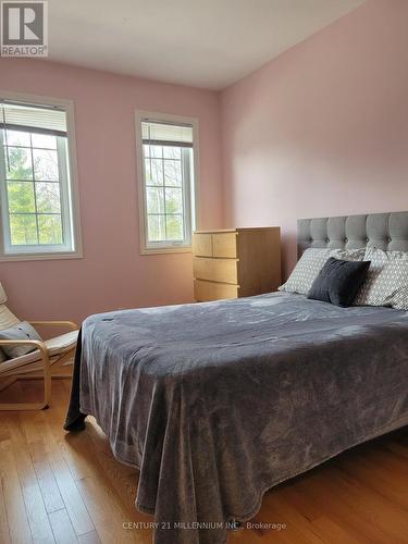 11 Farwell Avenue, Wasaga Beach, ON - Indoor Photo Showing Bedroom