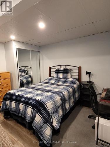 11 Farwell Avenue, Wasaga Beach, ON - Indoor Photo Showing Bedroom